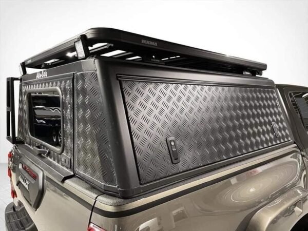 Toyota HiLux – Image 25