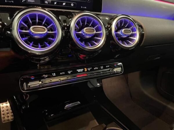 Mercedes-Benz Classe-A
200 – Image 48
