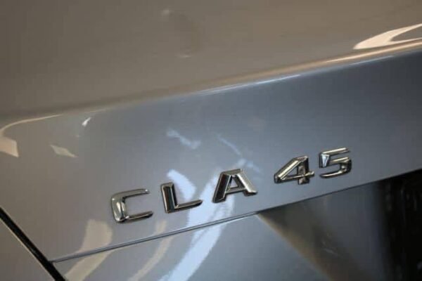 Mercedes-Benz CLA 45 AMG – Image 13