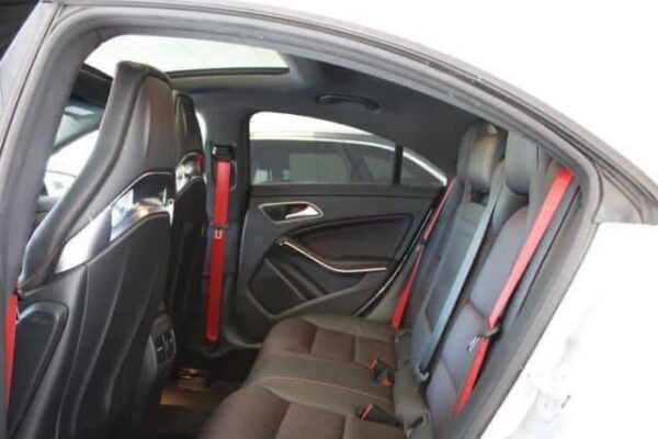 Mercedes-Benz CLA 45 AMG – Image 19