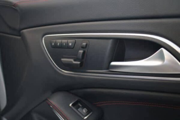 Mercedes-Benz CLA 45 AMG – Image 32