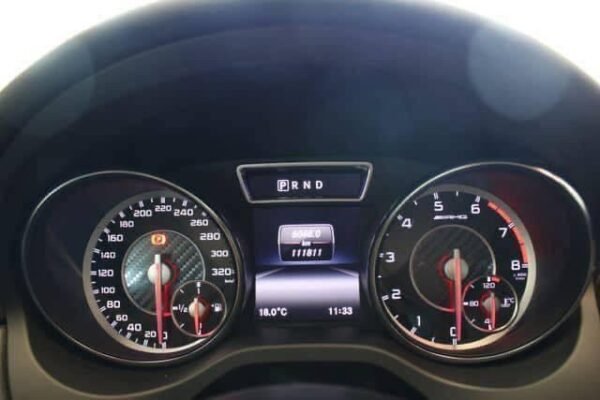 Mercedes-Benz CLA 45 AMG – Image 37