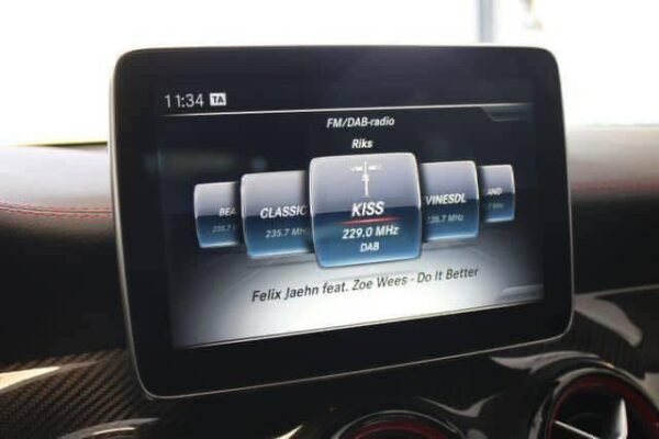 Mercedes-Benz CLA 45 AMG – Image 43