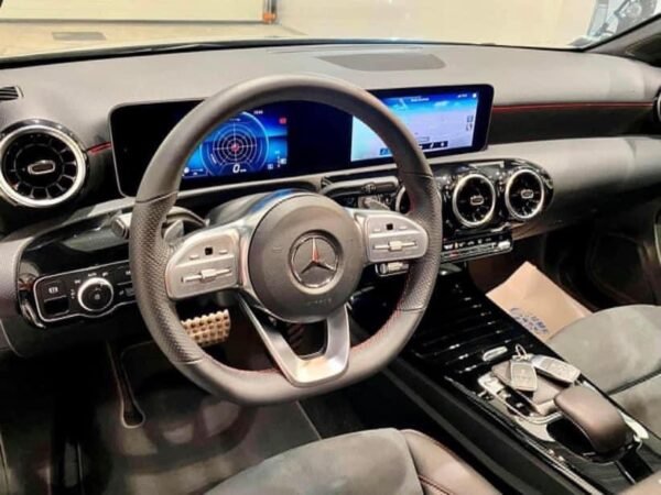 Mercedes Benz Classe A (IV) 200 AMG – Image 8
