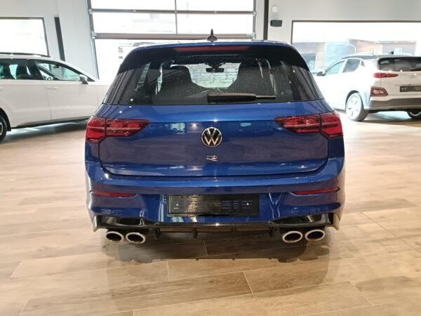 Volkswagen Golf 2.0 TSI R DSG 4Motion – Image 4