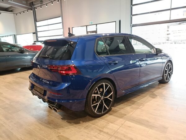 Volkswagen Golf 2.0 TSI R DSG 4Motion – Image 5