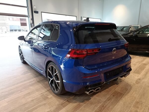 Volkswagen Golf 2.0 TSI R DSG 4Motion – Image 9