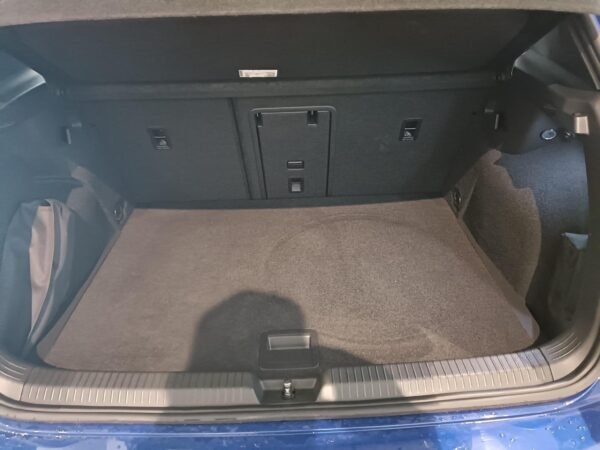 Volkswagen Golf 2.0 TSI R DSG 4Motion – Image 16