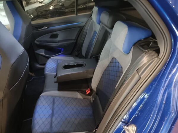 Volkswagen Golf 2.0 TSI R DSG 4Motion – Image 18