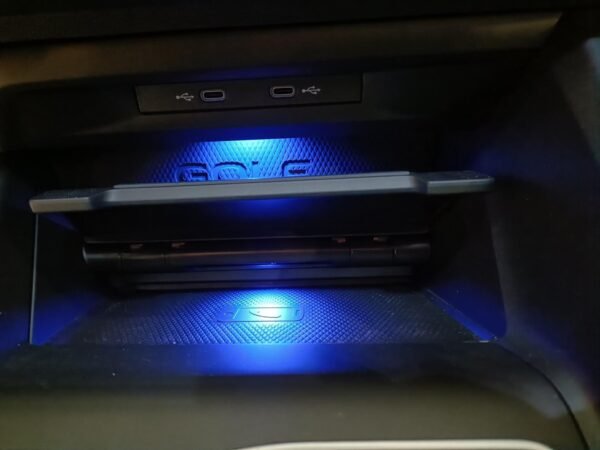 Volkswagen Golf 2.0 TSI R DSG 4Motion – Image 24