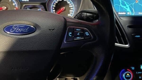 Ford Focus RS 350 CH – Image 35