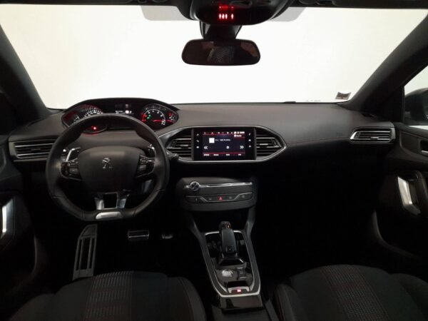PEUGEOT 308⠀ – Image 9