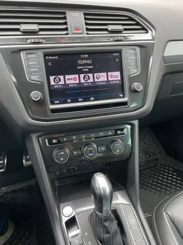 Volkswagen Tiguan – Image 14