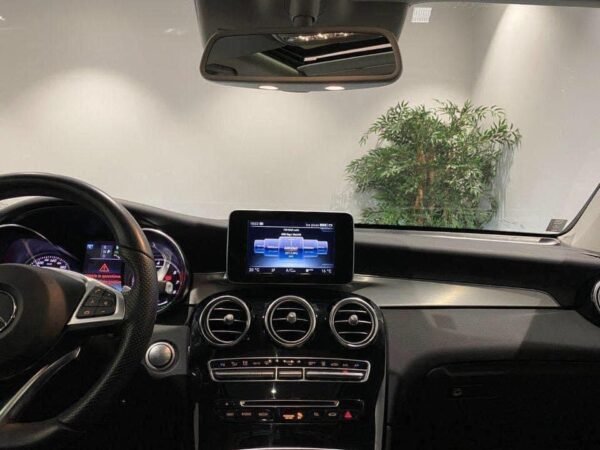 Mercedes-Benz GLC – Image 11