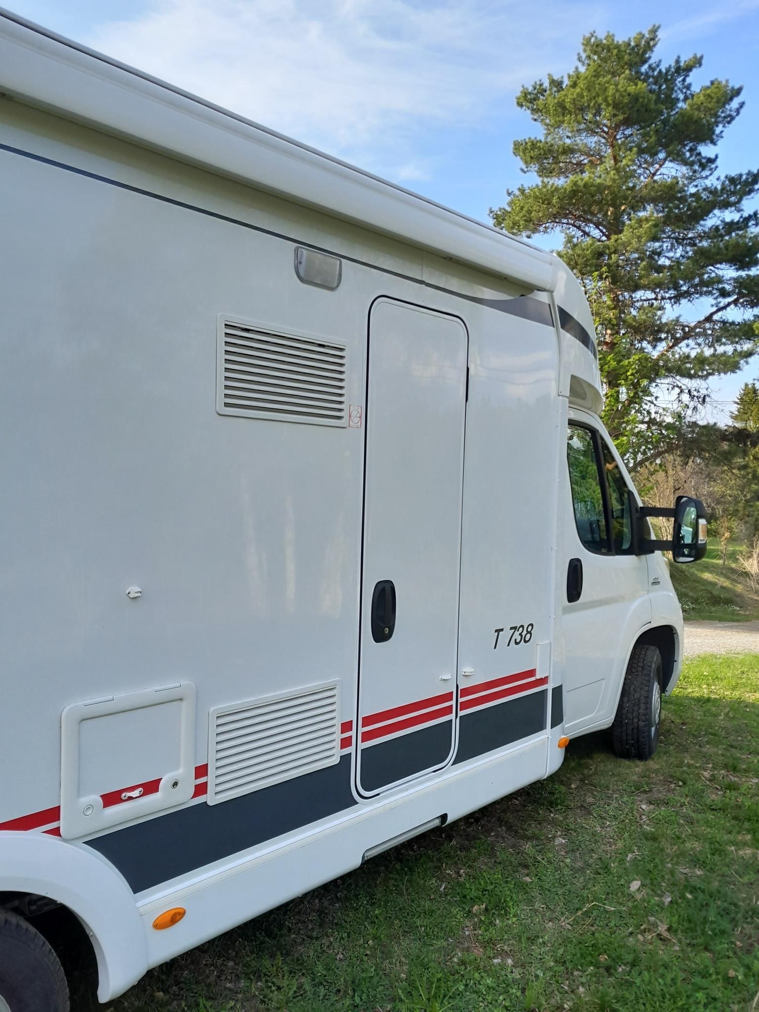 Camping-car Solifer Action T 738 – Image 2