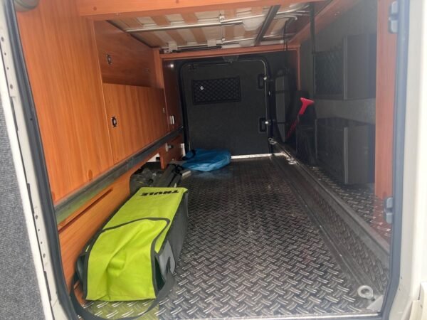 Intégral Hymer B698 3L / automatique / Ac bodel / Cellule solaire / antenne parabolique / Permis C poids lourd. – Image 10