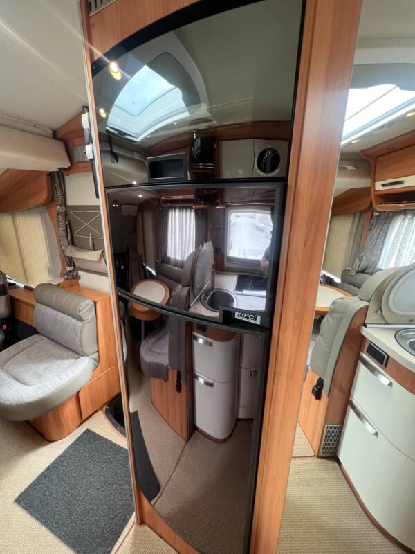 Intégral Hymer B698 3L / automatique / Ac bodel / Cellule solaire / antenne parabolique / Permis C poids lourd. – Image 19
