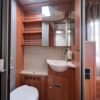 Intégral Hymer B698 3L / automatique / Ac bodel / Cellule solaire / antenne parabolique / Permis C poids lourd. – Image 31