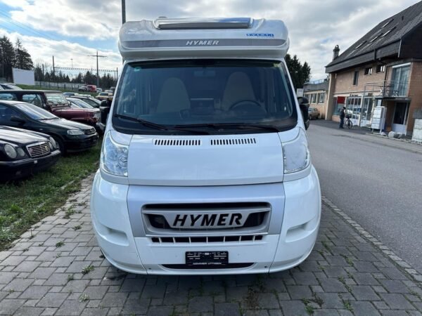 Camping-car HYMER Tramp 614 CL Fiat 3.0 177PS (Semi-intégré) – Image 2