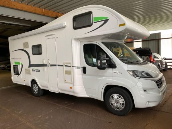 EURA MOBIL Forster A699 HB (alcôve)
