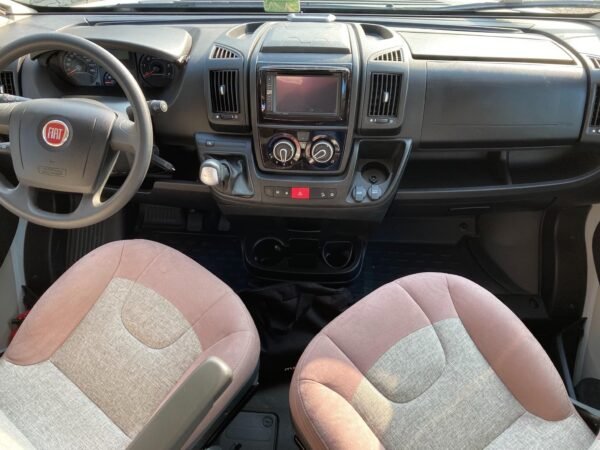 MALIBU T460 (Camping-car) – Image 9