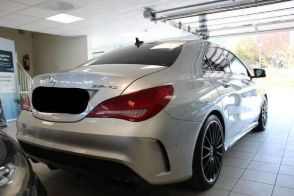 Mercedes-Benz CLA 45 AMG – Image 8