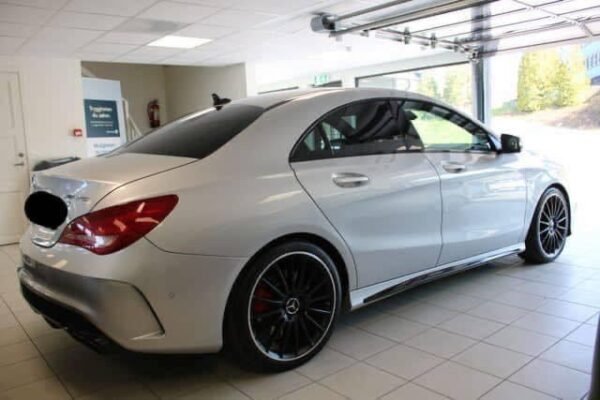 Mercedes-Benz CLA 45 AMG – Image 9