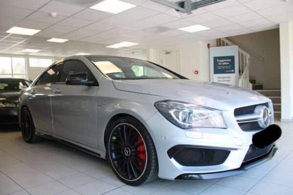 Mercedes-Benz CLA 45 AMG – Image 11