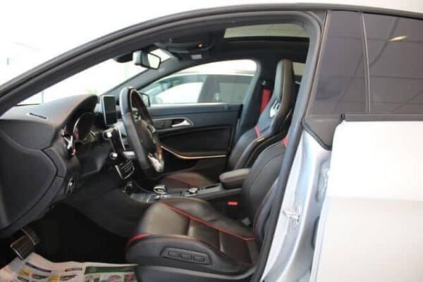 Mercedes-Benz CLA 45 AMG – Image 30