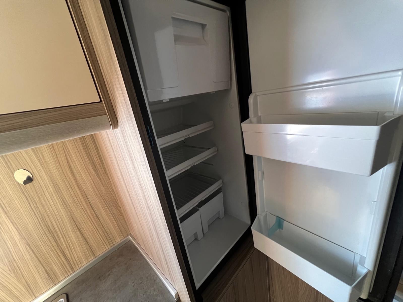 Camping-car Peugeot Boxer 4x4 MEGA mobile CLASSSIC 600 – Image 32