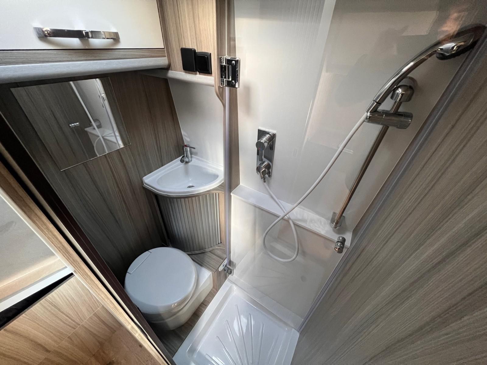 Camping-car Peugeot Boxer 4x4 MEGA mobile CLASSSIC 600 – Image 37