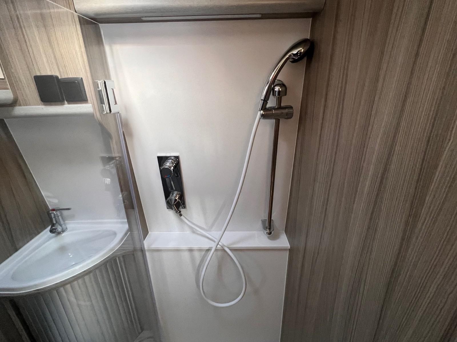 Camping-car Peugeot Boxer 4x4 MEGA mobile CLASSSIC 600 – Image 39