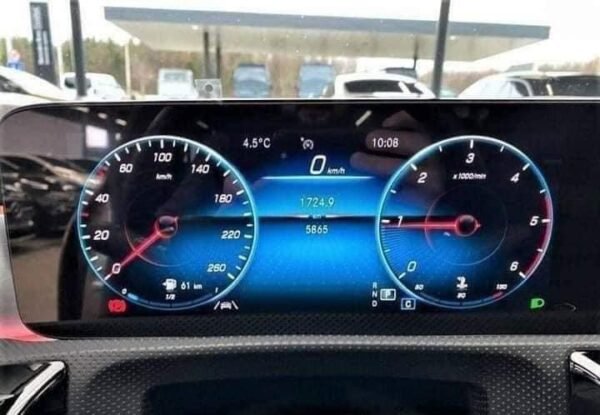 Mercedes-Benz CLA 200 – Image 17