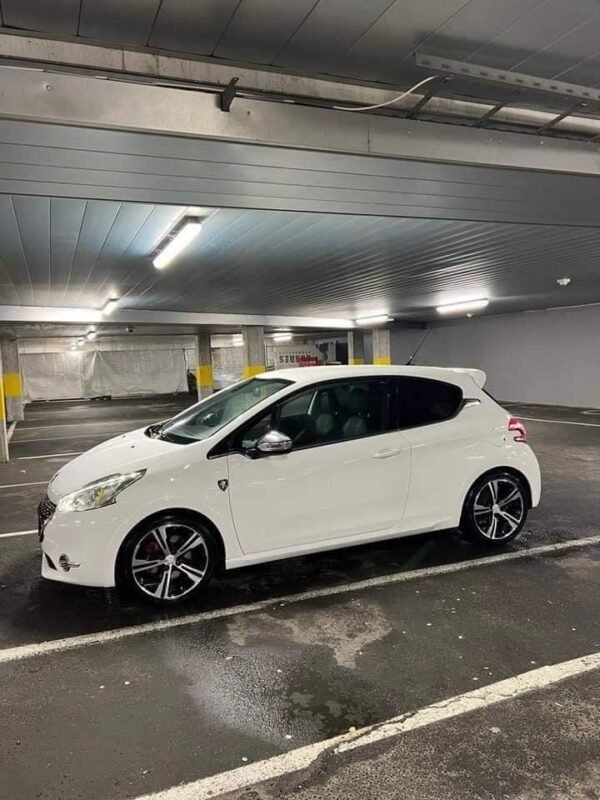 Peugeot 208 GTI – Image 6