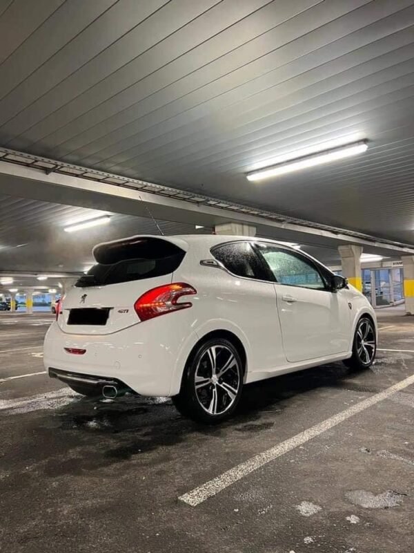 Peugeot 208 GTI – Image 7
