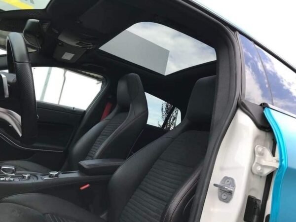 Mercedes-Benz CLA 45 AMG Shooting Brake – Image 16
