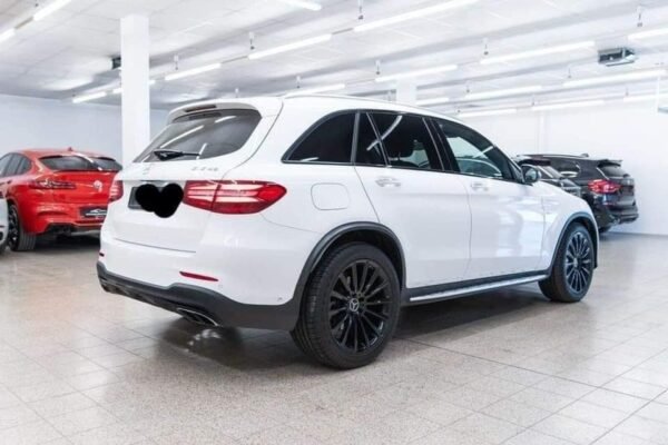 Mercedes-Benz GLC 43 AMG – Image 7