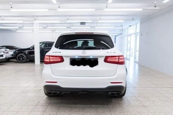 Mercedes-Benz GLC 43 AMG – Image 11
