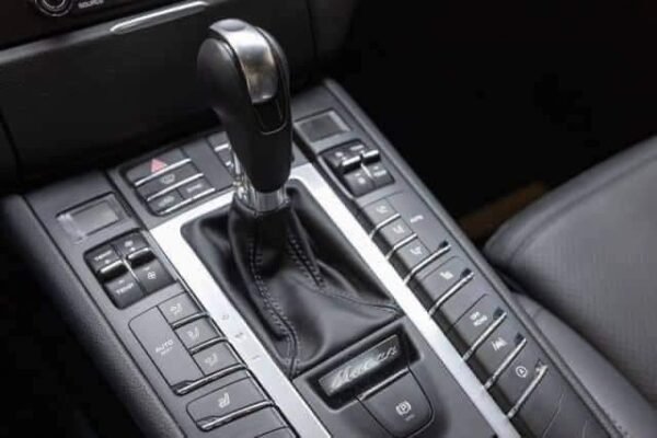 Porsche Macan S – Image 16