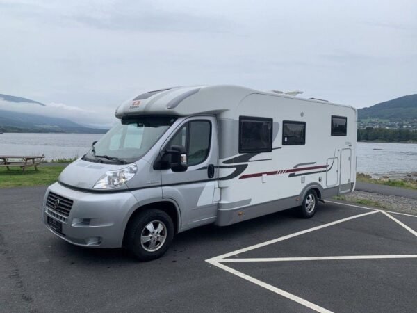 Camping-car ADRIA CORAL 670 5 Places – Image 7
