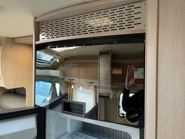 Bürstner T 729 Moonlight (camping-car) – Image 10