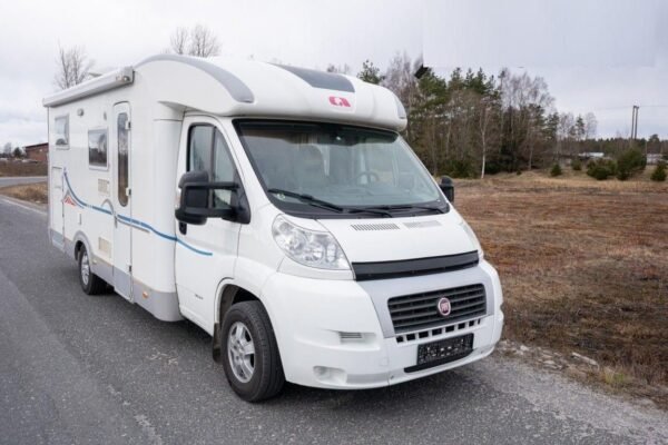 Adria S660 SP CORAL - PORTE-VÉLOS - FOUR - AUVENT (camping-car)