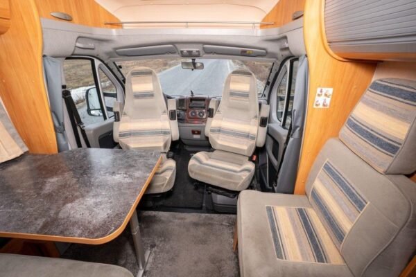 Adria S660 SP CORAL - PORTE-VÉLOS - FOUR - AUVENT (camping-car) – Image 11