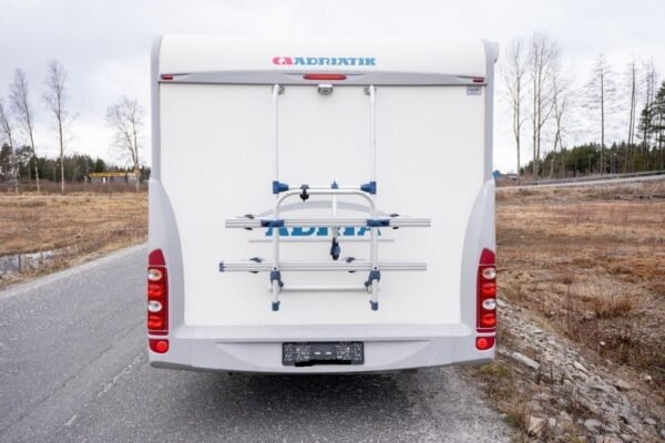 Adria S660 SP CORAL - PORTE-VÉLOS - FOUR - AUVENT (camping-car) – Image 14