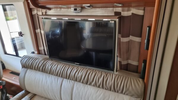 Camping-car CARTHAGO Chic S-Plus I 58 XL (intégré) – Image 15