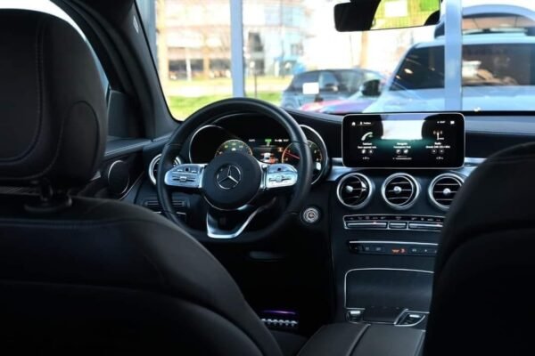 MERCEDES-BENZ GLC COUPÉ 300 – Image 6