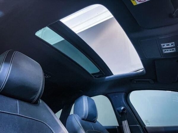 Jaguar XF – Image 47
