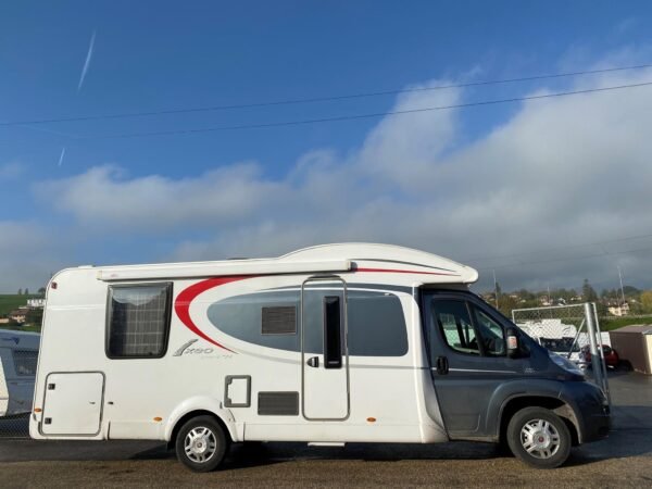 Camping-car BÜRSTNER Ixeo (semi-intégré)