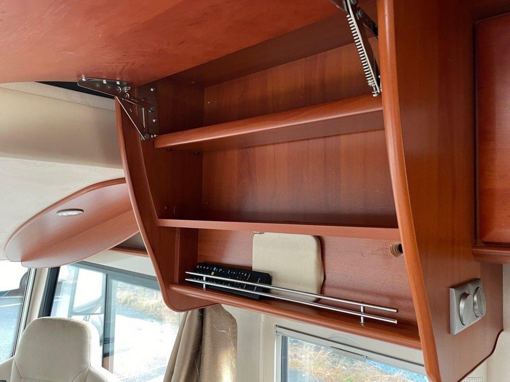 Camping-car Intégral Concorde Credo – Image 6