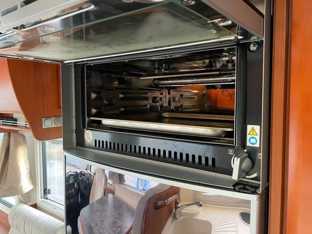 Camping-car Intégral Concorde Credo – Image 20